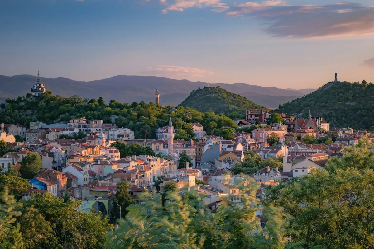 2025’te Schengen Bölgesi’ne katılan Bulgaristan, Golden Visa uygulamasıyla Hintli yatırımcıların ilgisini çekiyor.