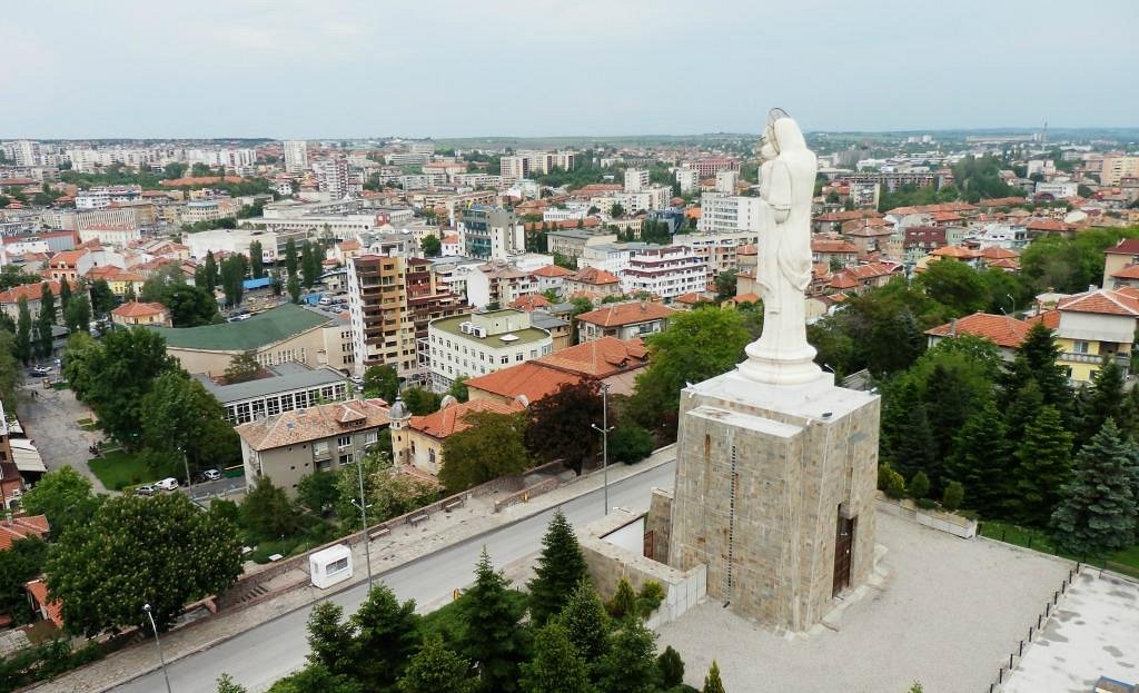 Bulgaristan Türk Nüfusunun en yoğun olduğu yerlerden olan Haskovo ile ilgili haberleri Haskovo ya da BG adı olan Xackovo sayfalarımızdan takip edebilirsiniz.