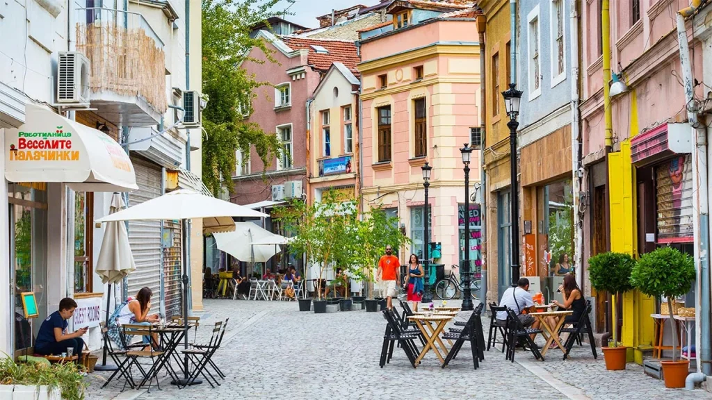Oturma İzni Rehberi kategorimizde Bulgaristan Oturma İzinleri ile ilgili bilgileri ve Bulgaristan’ın Türk Emeklilere Tanıdığı emekli oturumu ile ilgili detayları takip edebilirsiniz. 