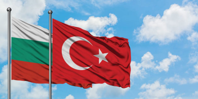 Bulgaristan Milli Takımı’nın ekim ayında Türkiye ve İspanya ile oynayacağı Dünya Kupası eleme maçları için basın akreditasyon başvuruları bugün itibarıyla kabul edilmeye başlandı.