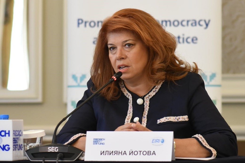 Cumhurbaşkanı Yardımcısı İliyana Yotova, Plovdiv’deki Balkan-Çin Ekonomi Forumu’nda Bulgaristan’ın Avrupa’ya en kısa yol olduğunu belirterek ülkenin lojistik merkez olabileceğini söyledi.