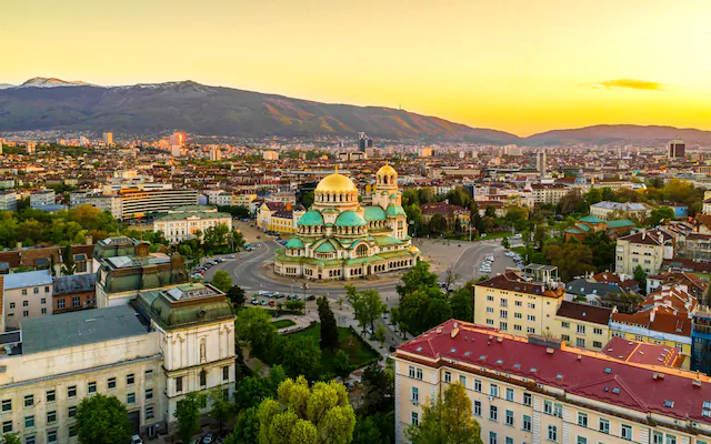 2007 yılında Avrupa Birliği’ne katılan Bulgaristan, Türk vatandaşları açısından son yılların en dikkat çekici Avrupa ülkelerinden biri haline geldi.