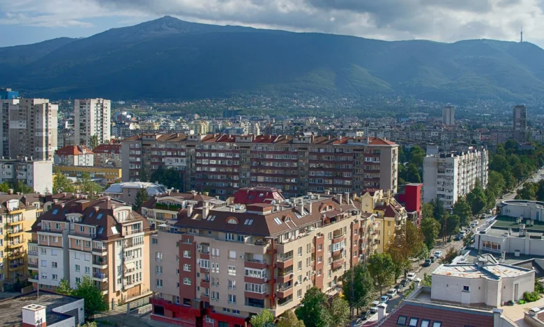 Euro bölgesine geçiş sürecinin etkisiyle Bulgaristan konut piyasasında hareketlilik hızlandı, fiyat artışları dikkat çekici seviyelere ulaştı.