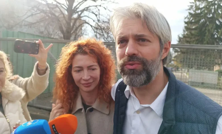 Beş ay süren tutukluluğun ardından kefaletle serbest bırakılan Varna Belediye Başkanı Blagomir Koçev, yaşadıklarını anlatarak siyasi baskı, tanık manipülasyonu ve ailesinin yaşadığı travmaya dikkat çekti.