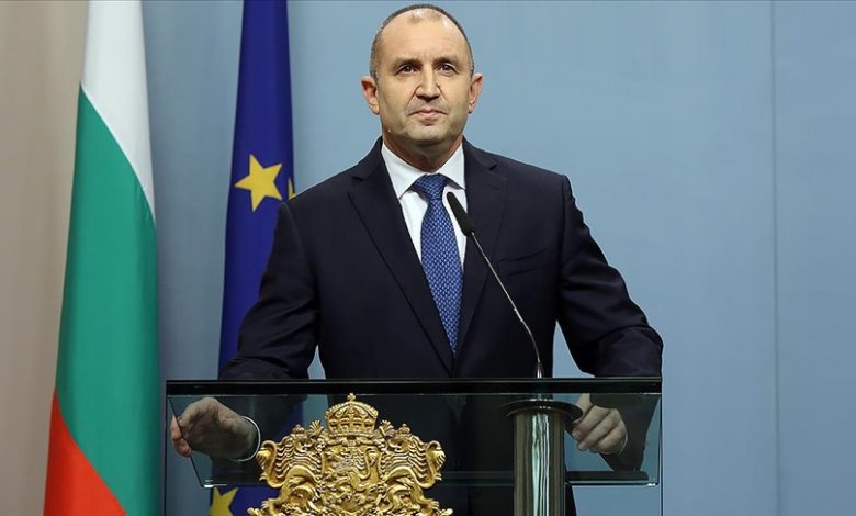 Bulgaristan’da Rumen Radev’in yeni bir siyasi hareket için kadro oluşturduğu iddiaları gündeme geldi.