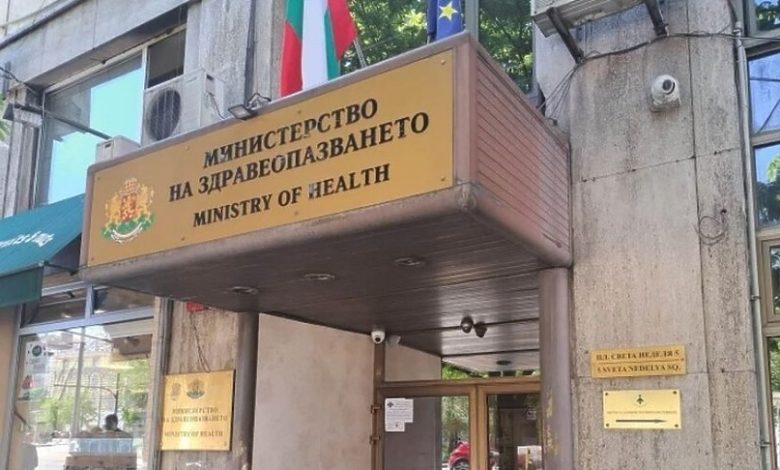 Bulgaristan Sağlık Bakanlığı, hastane yöneticilerinin siyasi ya da seçim gerekçeleriyle görevden alındığı iddialarını reddetti.