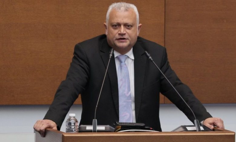 Bulgaristan’da İçişleri Bakanı Emil Deçev, organize suç, ulusal polis ve jandarma birimlerinin üst düzey yöneticilerini görevden aldı.