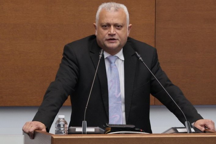 Bulgaristan’da İçişleri Bakanı Emil Deçev, organize suç, ulusal polis ve jandarma birimlerinin üst düzey yöneticilerini görevden aldı.