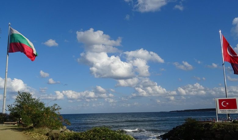 Türkiye Ticaret Bakanı Ömer Bolat, Bulgaristan’ın Kapıkule’nin kuzeyine yeni bir gümrük kapısı için anlaşma taslağı sunduğunu açıkladı.