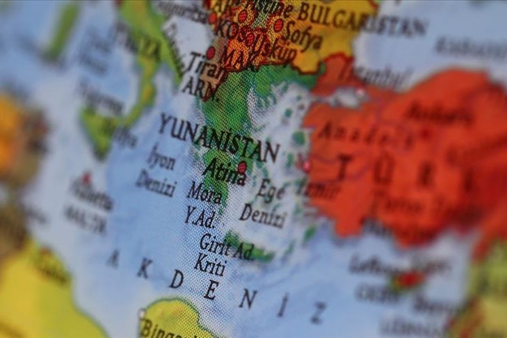 Yunanistan hükümeti, asgari ücreti 1 Nisan’dan itibaren 920 euroya yükseltme kararı aldı. Yeni rakam, Bulgaristan’daki 620 euroluk asgari ücretin yaklaşık yüzde 50 üzerine çıktı.