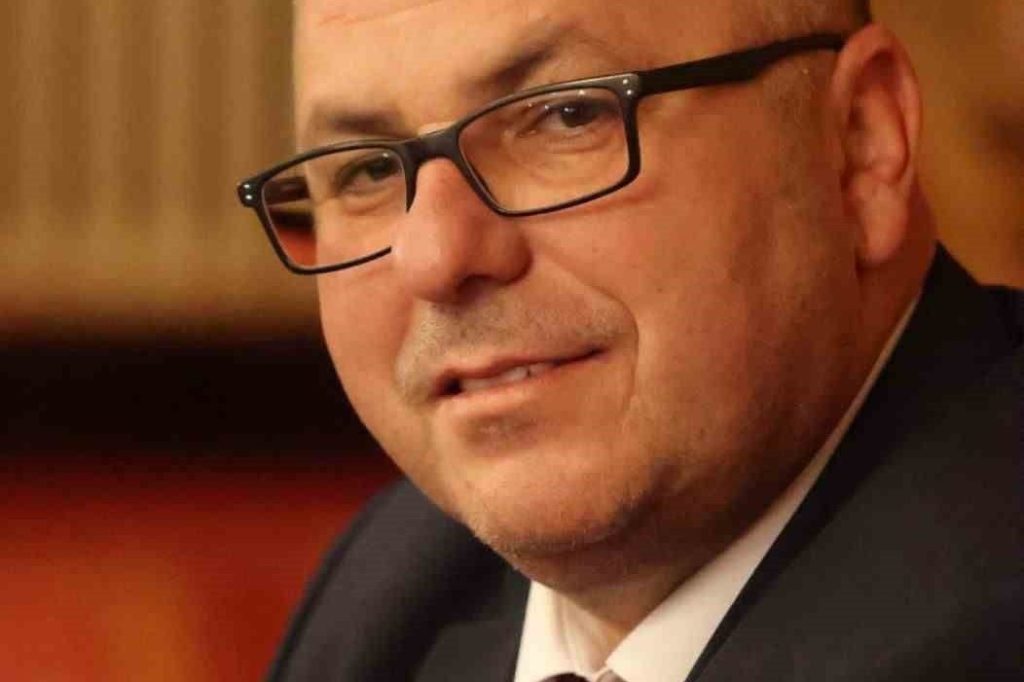 Filibe Milletvekili ve yeniden aday olan Taner Türkoğlu, çifte vatandaşların yaşadığı sorunları gündeme taşıdı.