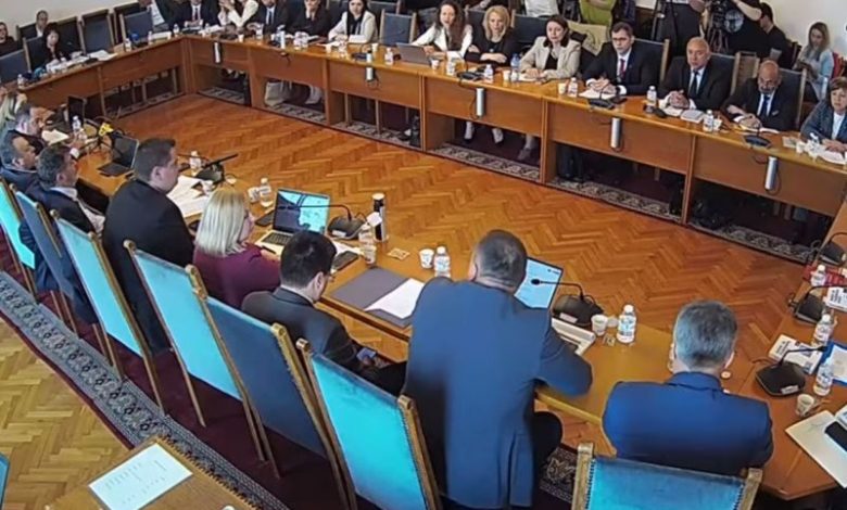 Bulgaristan’da Yolsuzlukla Mücadele Komisyonu’nun yeniden kurulmasına yönelik düzenleme, geçici hukuk komisyonunda ilk okumada kabul edildi.