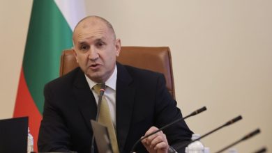 Bulgaristan’da yapılan ankete göre halkın yüzde 42’si Rumen Radev hükümetinin çalışmalarını olumlu değerlendiriyor.