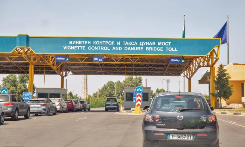 Bulgaristan’da karayolu kullanımında alınan vinyet ücretlerinin yüzde 30 artırılmasını öngören kararname taslağı kamuoyunun görüşüne sunuldu.