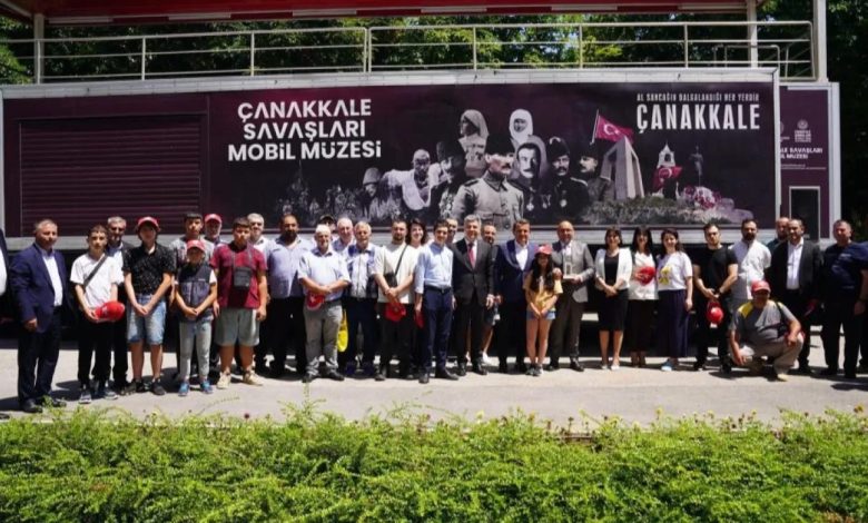 Çanakkale Savaşları Mobil Müzesi, Avrupa programı kapsamında Bulgaristan’ın Razgrad şehrinde ziyaretçilerle buluştu.