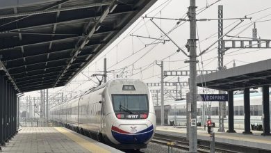 Çerkezköy-Kapıkule Hızlı Demiryolu Hattı’nın hizmete girmesiyle Çerkezköy-Edirne arasında yolcu seferleri başladı.